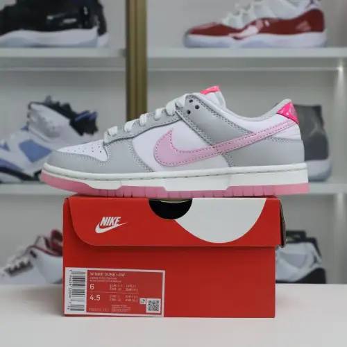Nike Dunk Low 