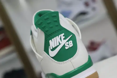 Nike Sb X Air Jordan 4 Retro 