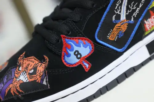 Neckface X Nike Dunklowsb Pro Qs 