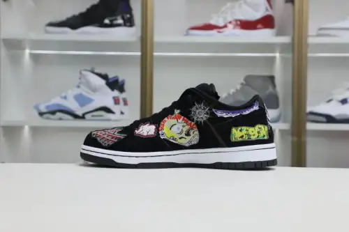 Neckface X Nike Dunklowsb Pro Qs 