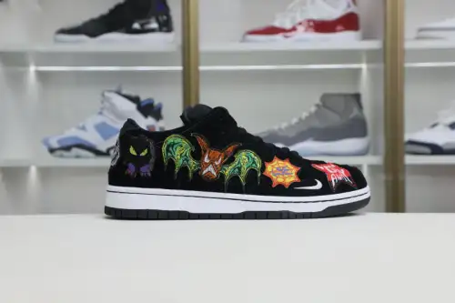 Neckface X Nike Dunklowsb Pro Qs 