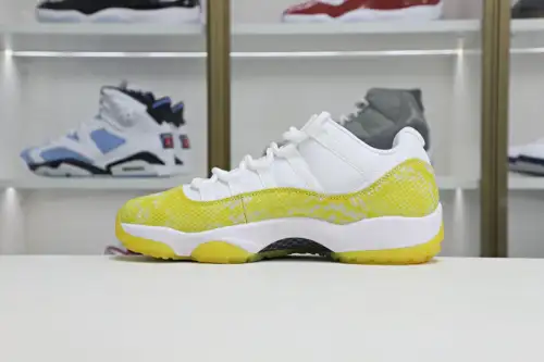 Air Jordan 11 Retro Low 
