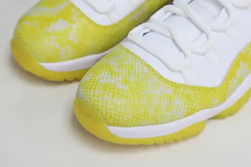 Air Jordan 11 Retro Low 