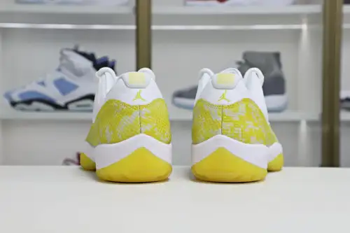 Air Jordan 11 Retro Low 