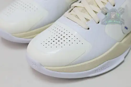 Off-Whitex Nike Zoom Kobe 5 