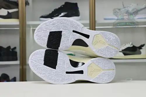 Off-Whitex Nike Zoom Kobe 5 