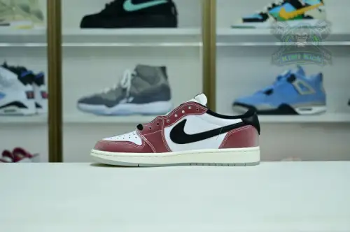 Trophy Room X Jordan Air Jordan1 Low Og 