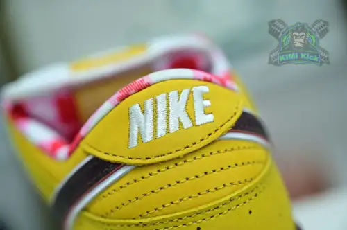 Nike Dunk Sb Low Yellowlobster 