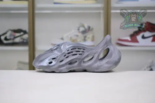 Yeezy Foam Runner 
