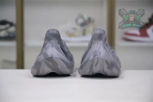 Yeezy Foam Runner 