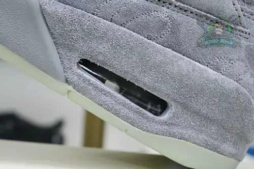 Jordan Air Jordan 4 Retro Kaws 