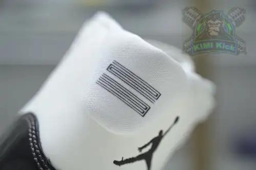 Air Jordan 11 