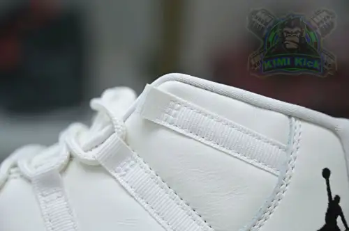 Air Jordan 11 