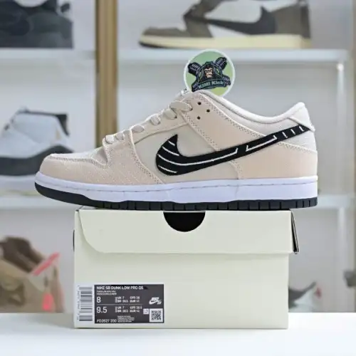 Albino & Preto X Nike Dunk Sb Low Pro 