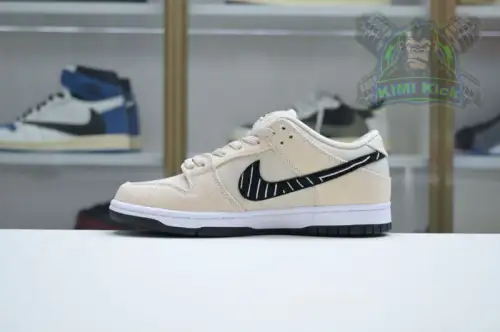 Albino & Preto X Nike Dunk Sb Low Pro 