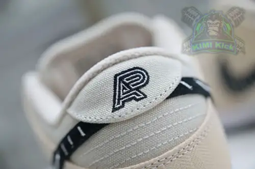 Albino & Preto X Nike Dunk Sb Low Pro 
