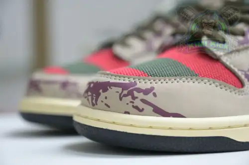 Nike Dunk Sb Low Freddy Krueger 