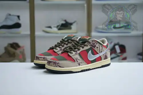 Nike Dunk Sb Low Freddy Krueger 