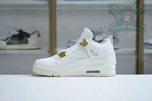 Air Jordan 4
