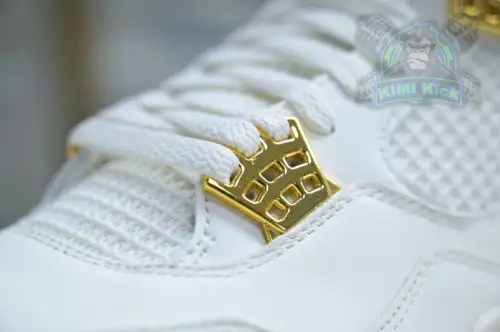 Air Jordan 4
