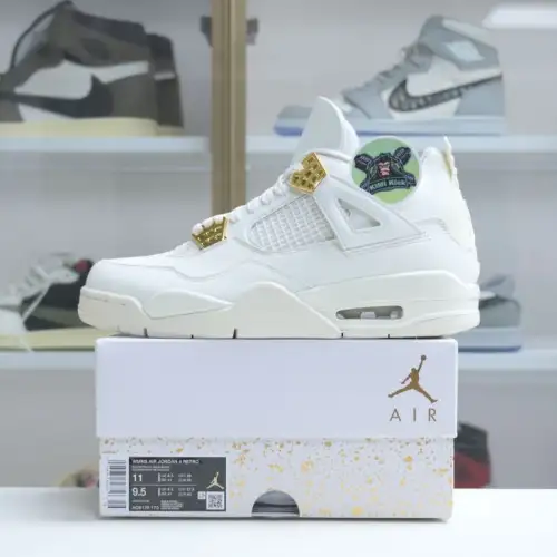 Air Jordan 4