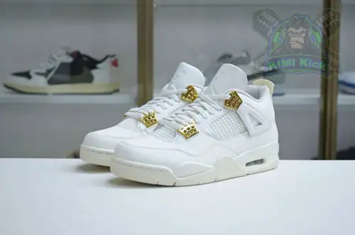 Air Jordan 4