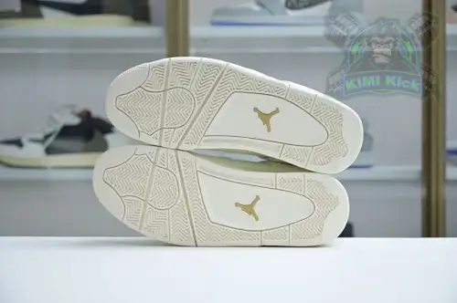 Air Jordan 4