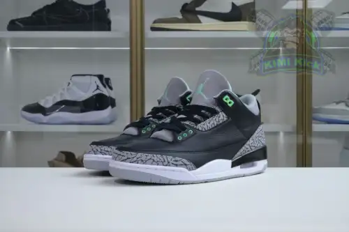 Air Jordan 3 Green Glow 