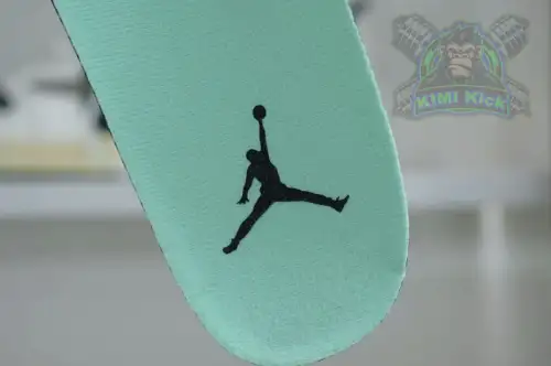 Air Jordan 3 Green Glow 