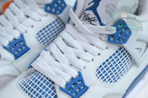 Air Jordan 4 