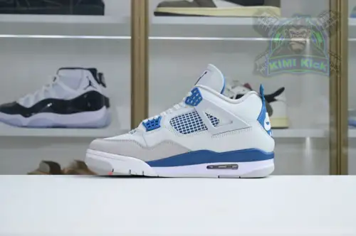 Air Jordan 4 