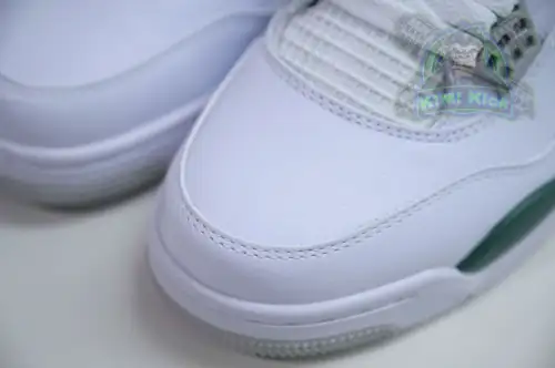 Air Jordan 4 Oxidized Green 