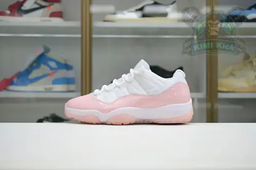 Jordan Air Jordan 11 Low Wmns 