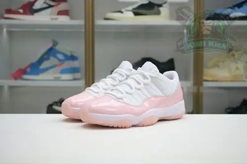 Jordan Air Jordan 11 Low Wmns 